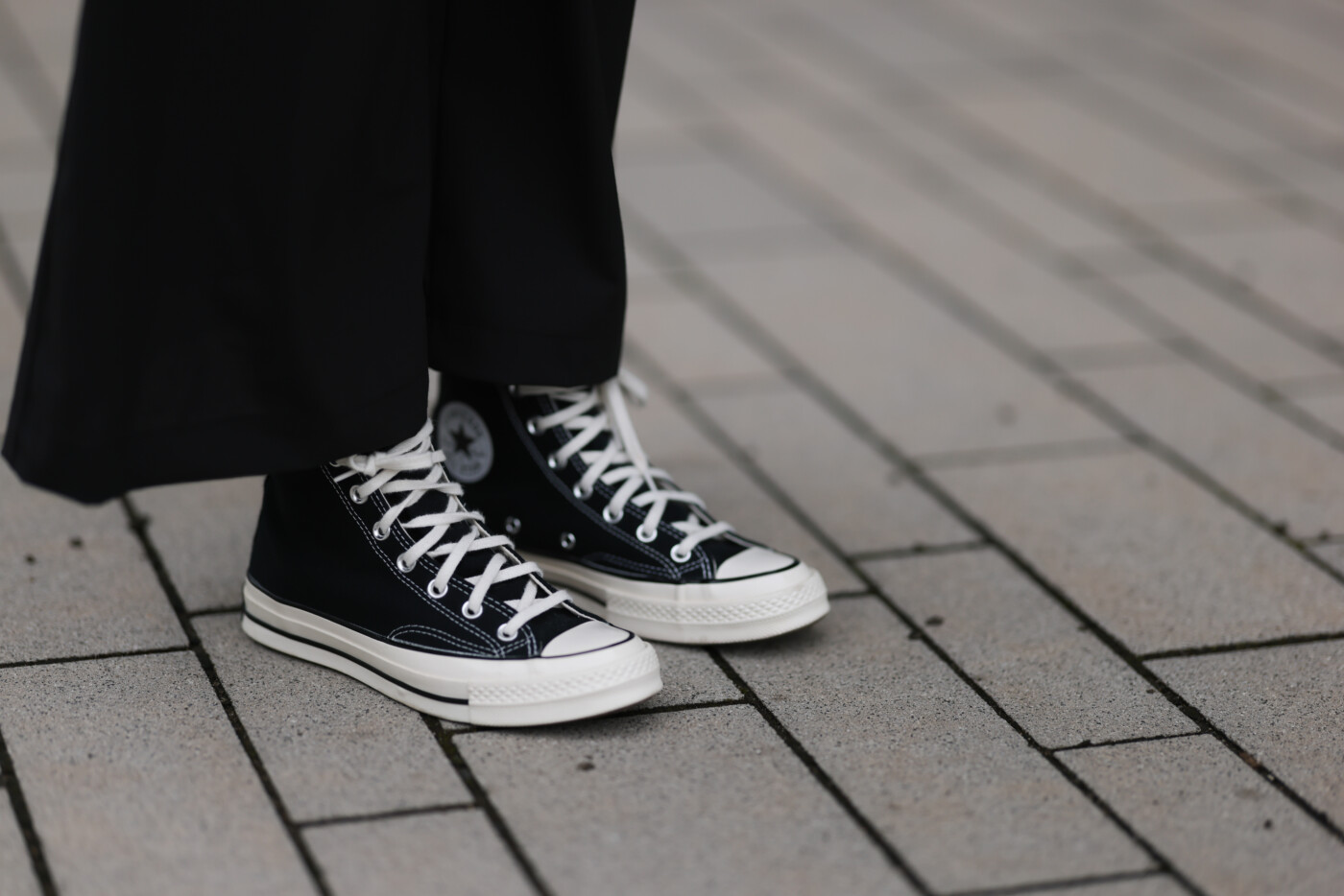  Clarks - Zapatillas bajas para hombre, talla 8 US, marrón :  Ropa, Zapatos y Joyería