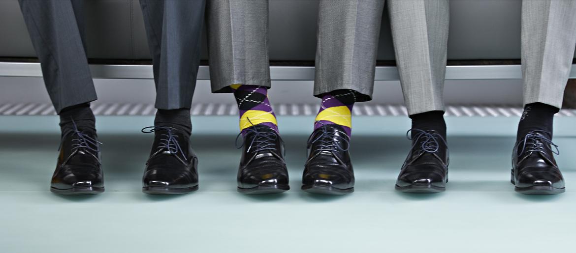 Qué calcetines un traje? Pequeño detalle que la diferencia | Blog zapatos.es